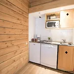 Апартаменты Cozy Avec Sauna, Piscine Et Proche Des Thermes, 4 Pers. A Saint-lary Village - Fr-1-296-328