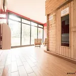 Cozy Avec Sauna, Piscine Et Proche Des Thermes, 4 Pers. A Saint-lary Village - Fr-1-296-328