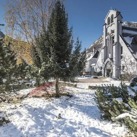 Cozy Avec Sauna, Piscine Et Proche Des Thermes, 4 Pers. A Saint-lary Village - Fr-1-296-328 *