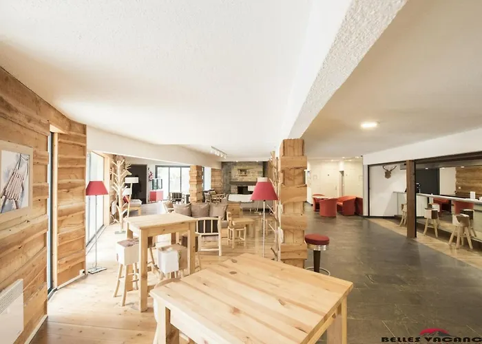 Cozy Avec Sauna, Piscine Et Proche Des Thermes, 4 Pers. A Saint-lary Village - Fr-1-296-328 Apartment